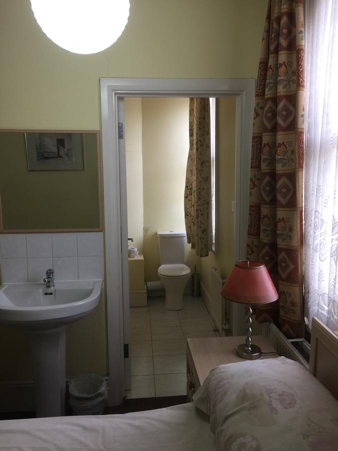 St. James'S Guest House Лондон Экстерьер фото